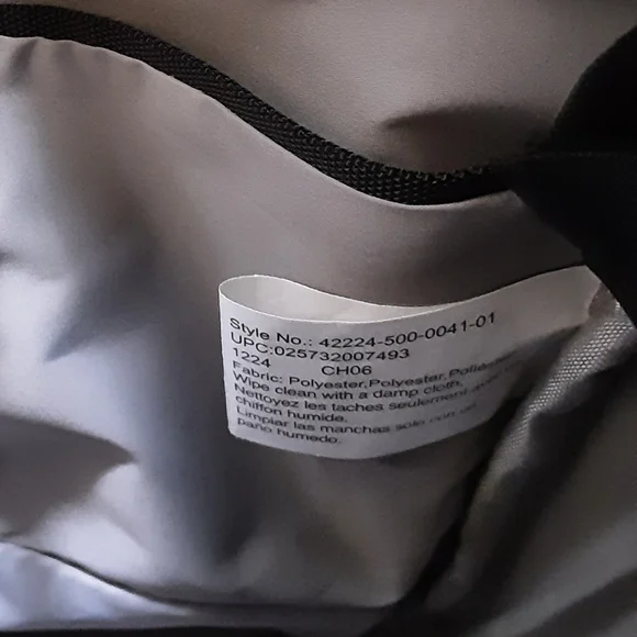 Travelon Black Anti-Theft Classic Crossbody Bag - Picture 8 of 13